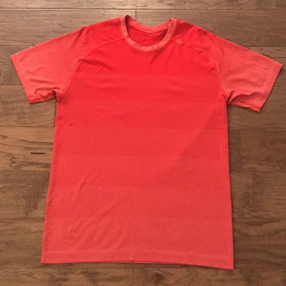 Lululemon Metal Vent Tech T-shirt.